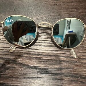 Reflective Gold Ray Ban Round Sunglasses